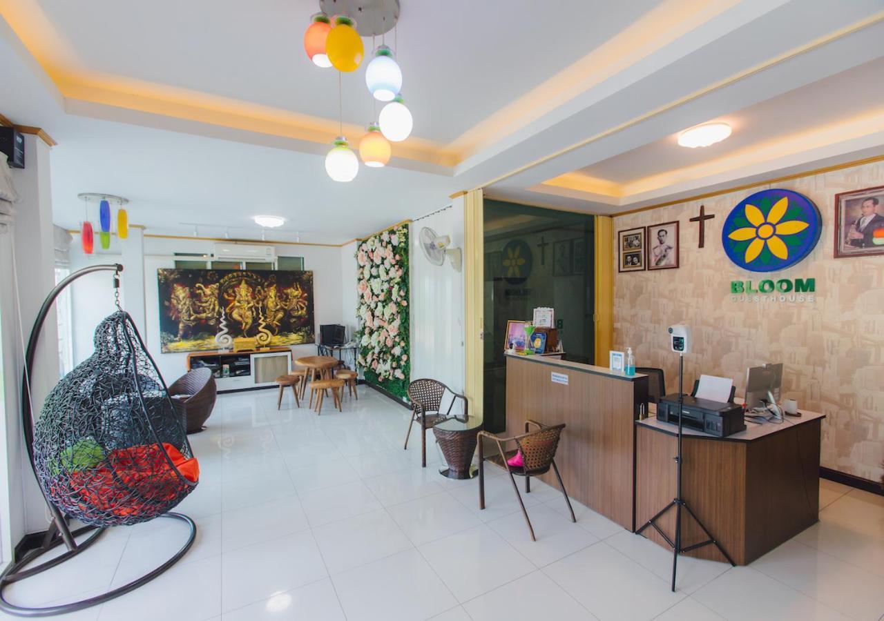 Bloom Guesthouse Chiang Mai Exterior photo